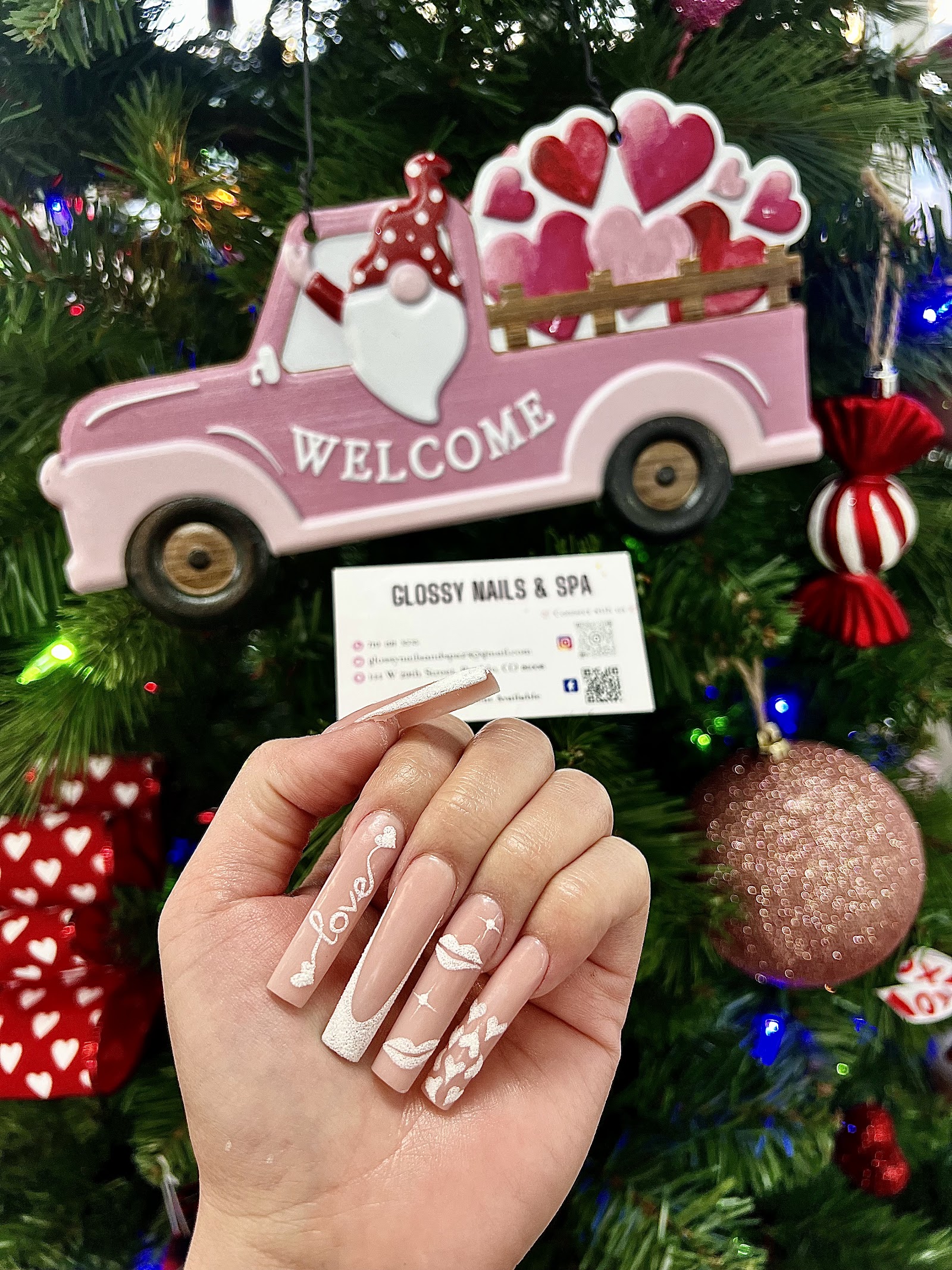 GLOSSY NAILS SPA PUEBLO nail photo 4